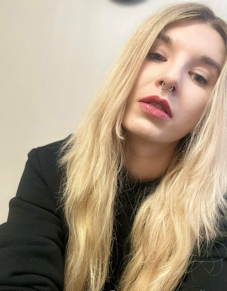 sexymilano modelo desnudo fotos