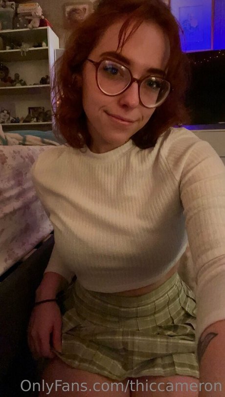 thiccameron estrella porno en alta definición fotos