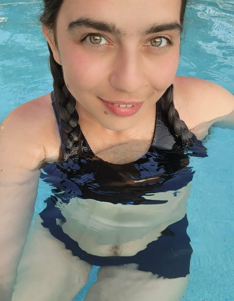 EroicaForest jolie star du porno archive