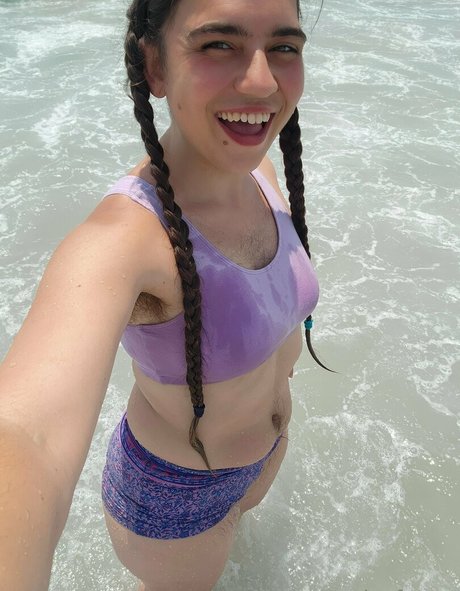 EroicaForest modèle érotique image