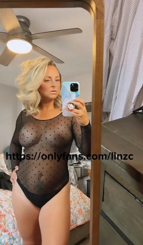 linzc erotic actress pictures