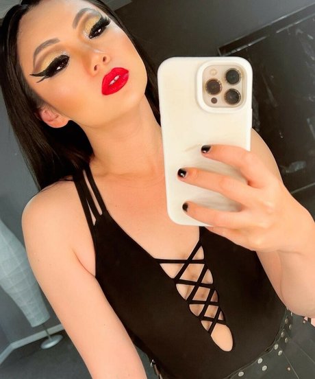 Tina Guo étoile de haute qualité galeries