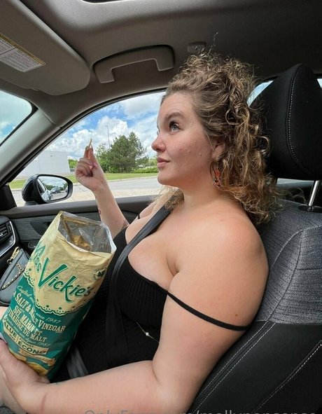 mollynonsense estrella porno desnuda imágenes