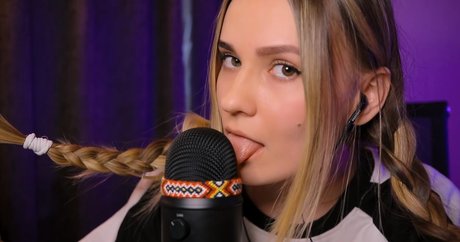 Sirius Eyes ASMR estrella porno sexy imágenes