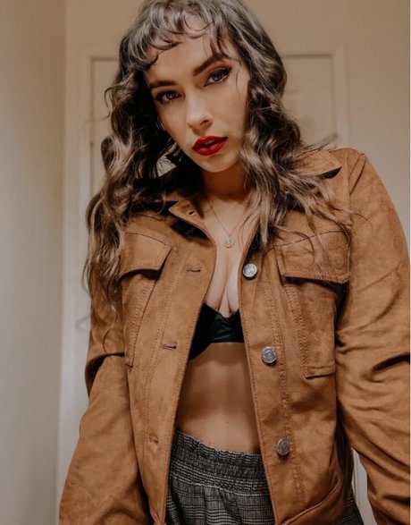 Justseum actriz exclusiva galería