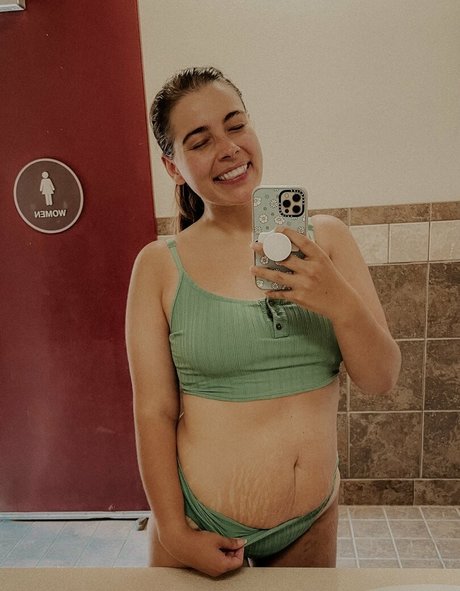 Justseum bonita modelo galerías