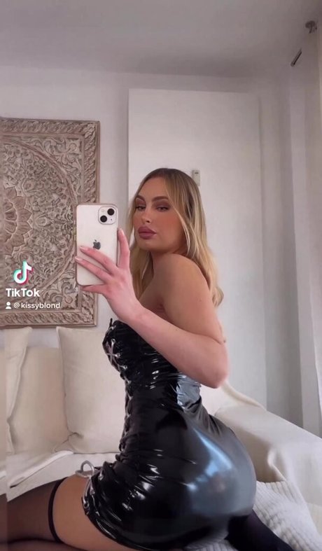 Chrissy xoxo estrella porno hd imágenes