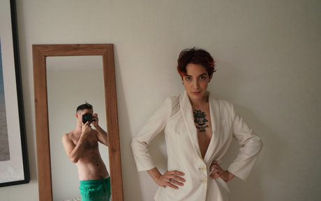 Lesbianas milf onlyfans bonito arte galería