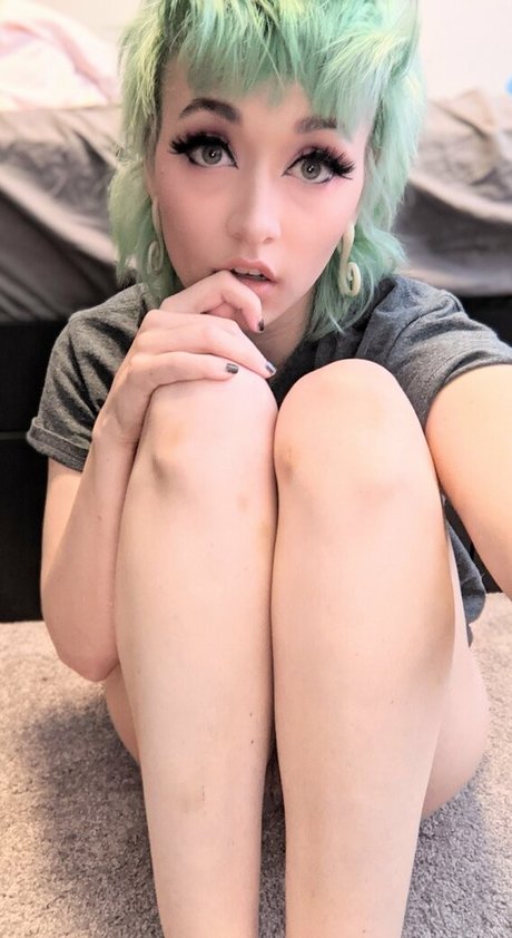 the land of odd bonita modelo foto