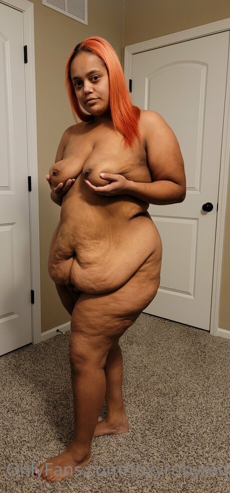 Foxyrubyred pornstar perfect image