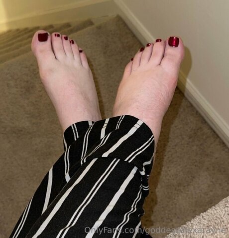 Goddessalexarayne hot model picture