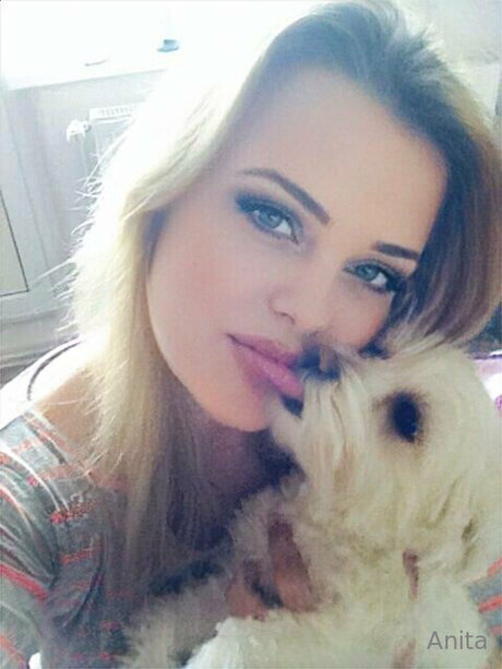 Lovewithanita estrella porno caliente fotos