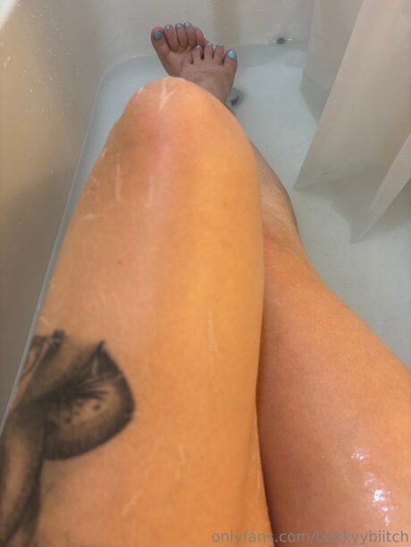 Bekkyybiitch actrice sexy img