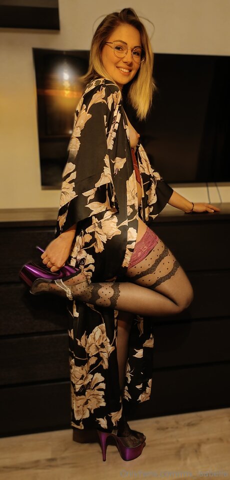 Ms Isabella pornographic model image