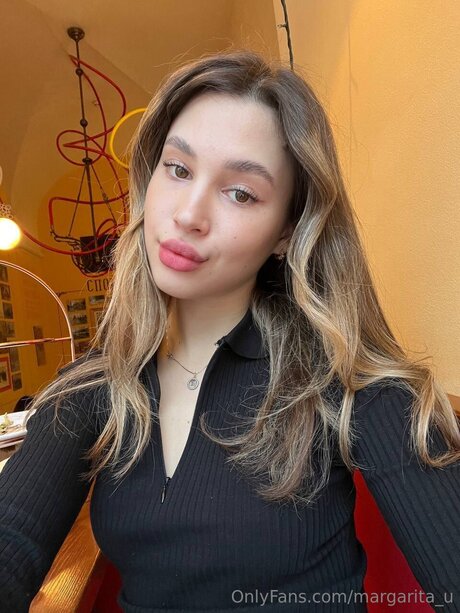 Ksenia A hot star img