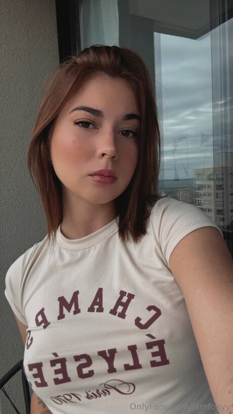 Iamfoxyy star naked photo