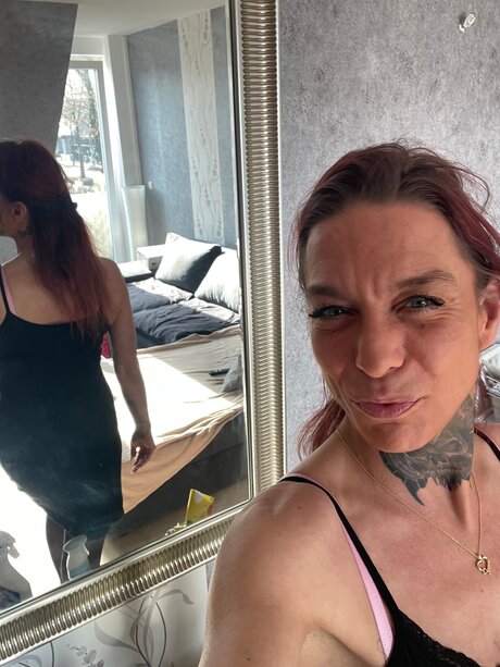 Yvonne Black estrella porno superior galerías