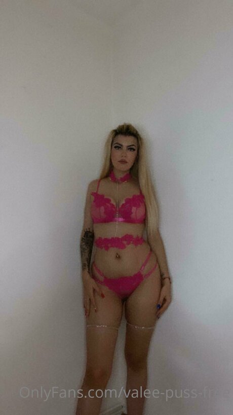 Valentinagoleafree actriz sexual imágenes