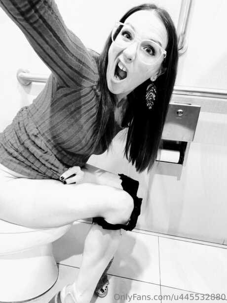 U445532880 actriz galerías