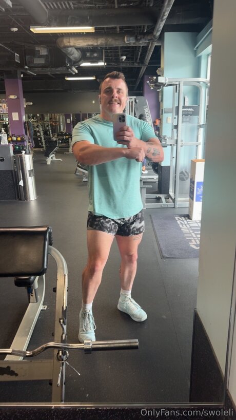 Swoleli estrella porno adulto galerías