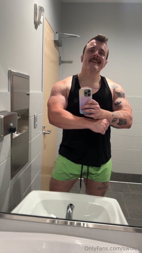 Swoleli actriz caliente galerías