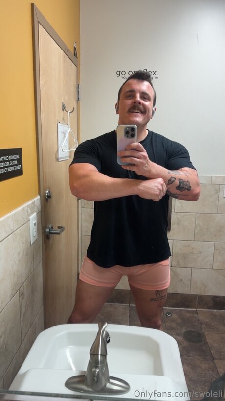 Swoleli star du porno sexy photo