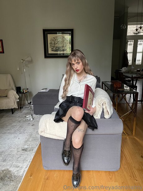 Freyadominatrix model exclusive pictures