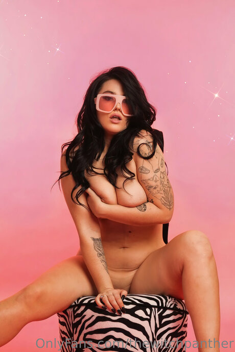 Babyitslolarose modèle hd archive