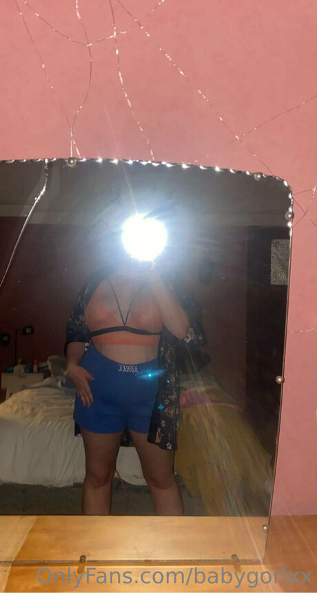 Babygorlxx modelo caliente imagen