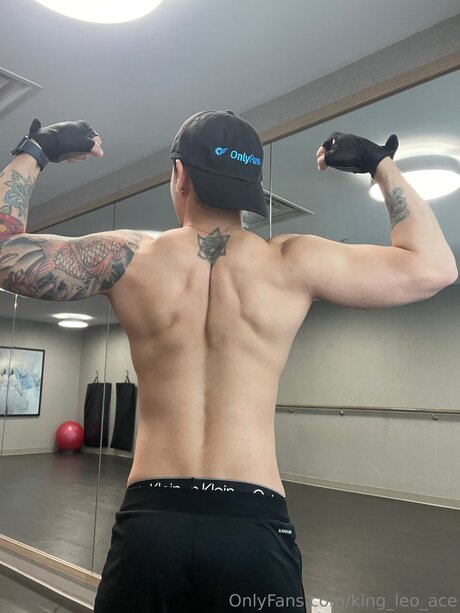 King Leo Ace desnudos estrella porno galería