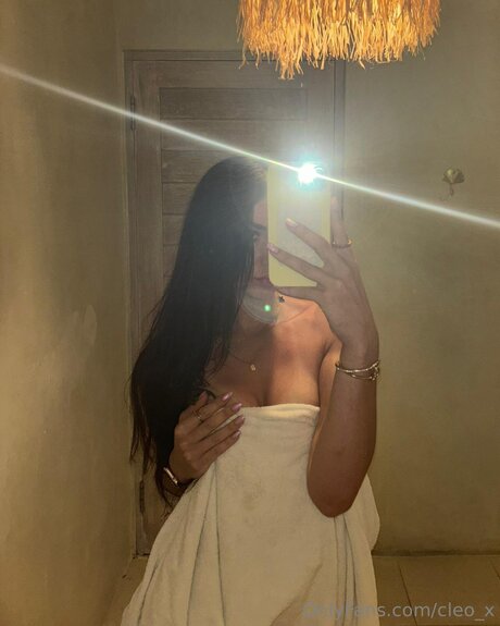 Cleo X estrella libre foto