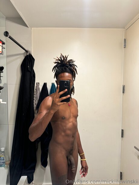 Mickiilewinskii pornstar high quality pics