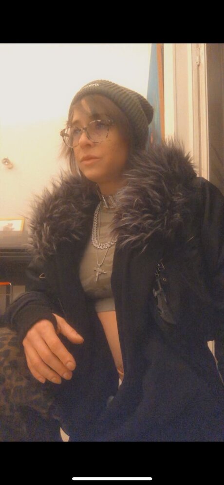 Thebrightside actriz atractiva archivo