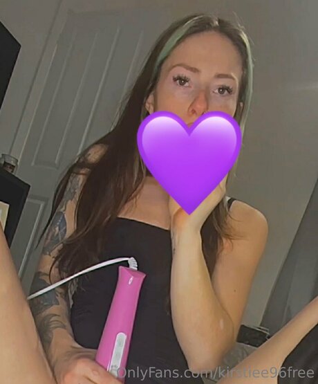 Kirstiee96free desnudos estrella archivo