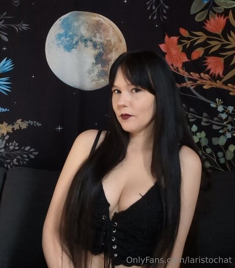 Laristochat sexe star images