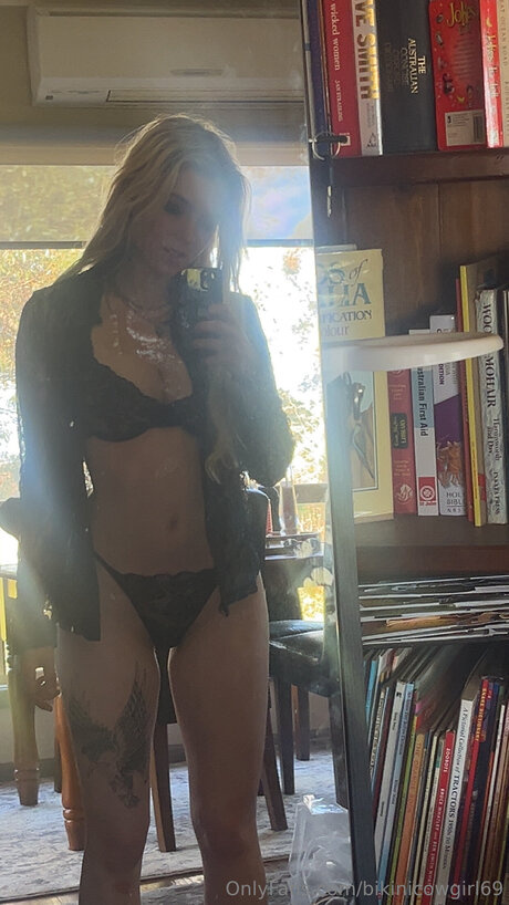 Bikinicowgirl69 star du porno gratuite photo