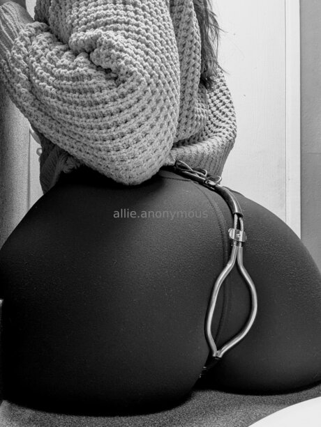 Allie Anonymous hd model images