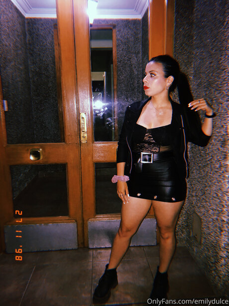 Emilydulce arte estrella porno imágenes
