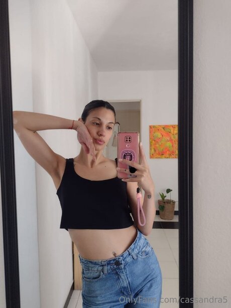 Cassandra5 pornographic actress picture