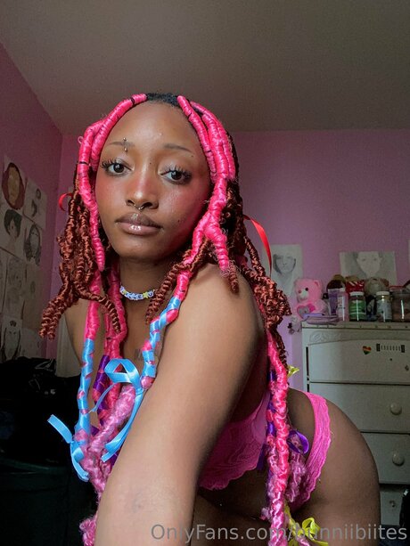 Bunniibiites actrice xxx des photos