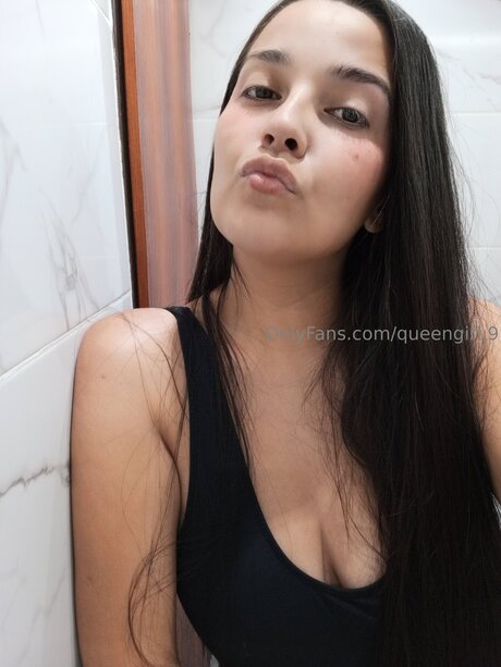 Queengirl 9 estrella desnuda foto