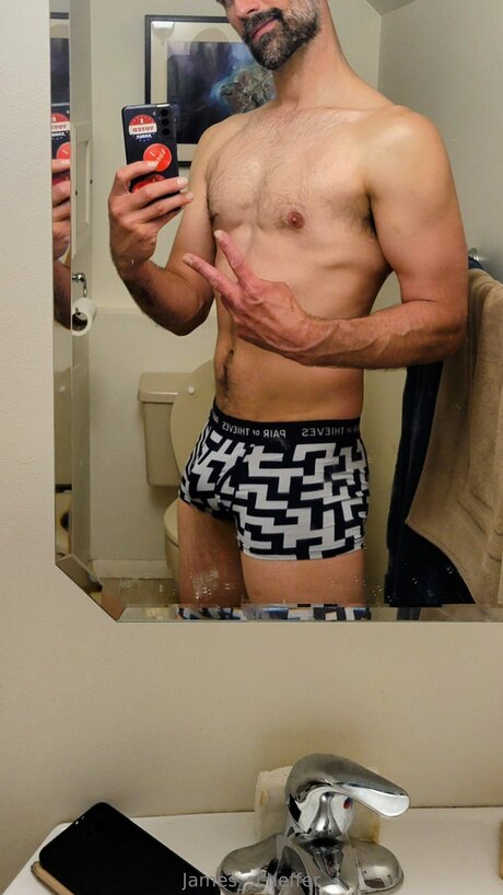 James Scheffer naked model pic