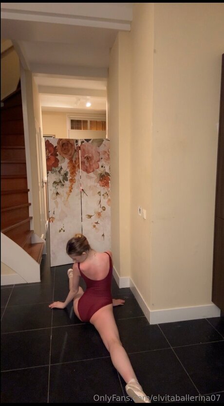 Elvitaballerina07 étoile érotique image