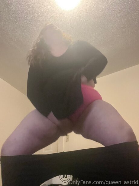 Queen Astrid actriz galerías