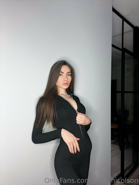 Anje Nicolson modèle porno des photos