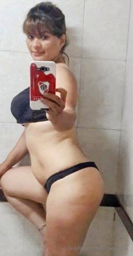 Lucavallifree modelo exclusivo archivo