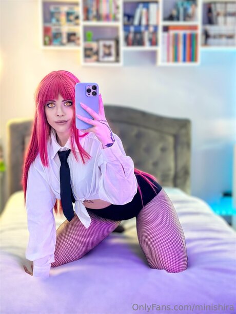 Minishira modèle meilleur photo