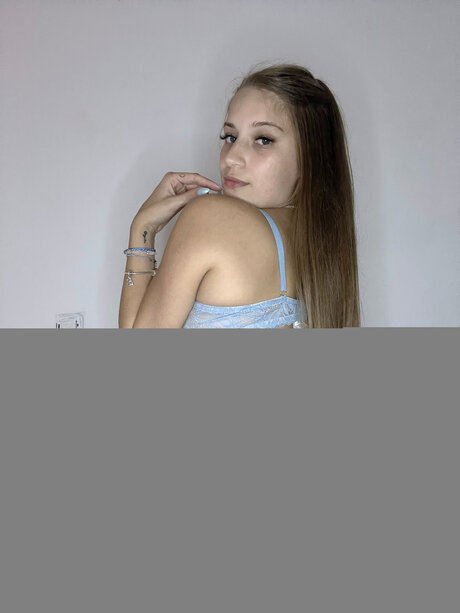 M A I V top model photos