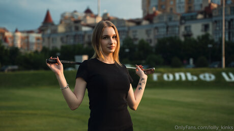 Lolly Kinks nus star du porno des photos