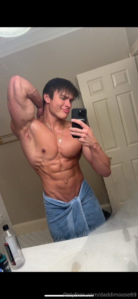 Daddimoose69 porn star pic